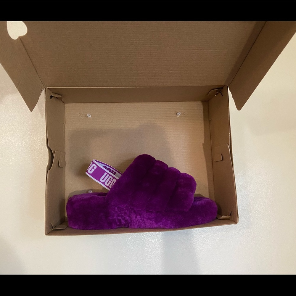 Women’s Purple Ugg Slides - Picture 3 of 3